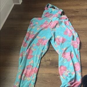 Cute booty lounge jumpsuit